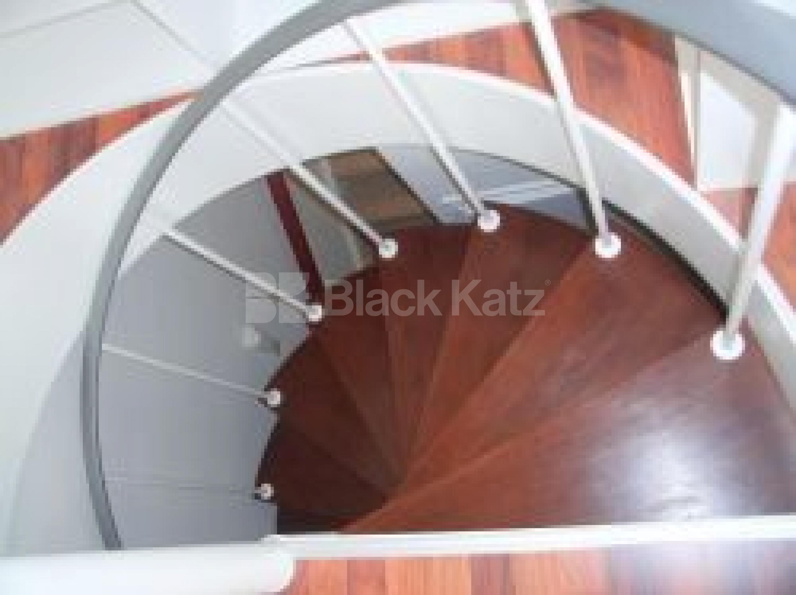 			VIEWINGS ESSENTIAL!, 3 Bedroom, 1 bath, 1 reception Flat			 Stratford Villas, CAMDEN SQUARE  NW1